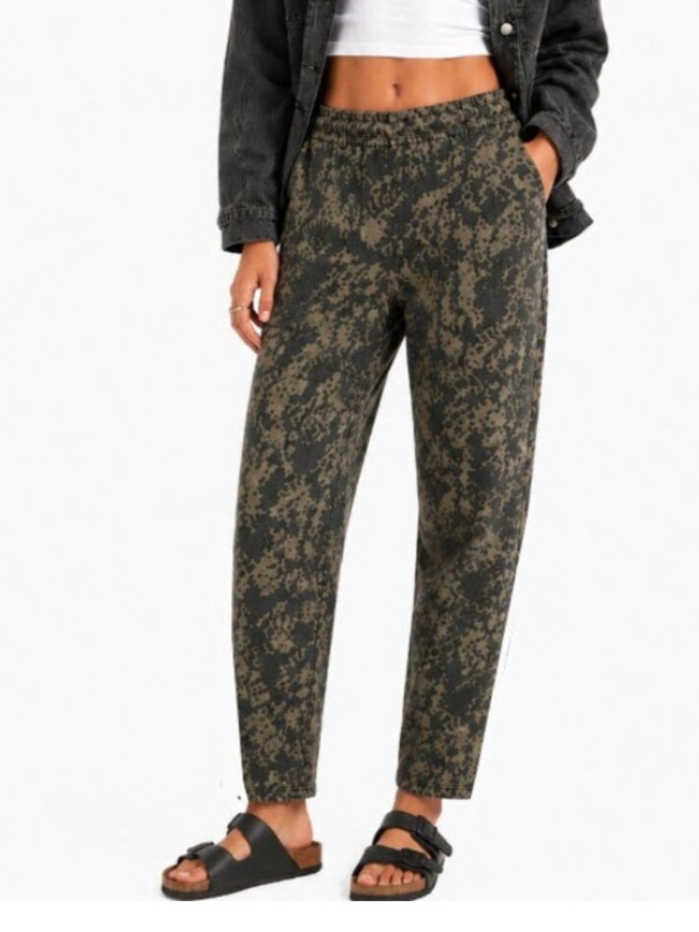 Wilfred Camo Jogger Pants Size 4 Olive Black Relaxed Tapered Ankle
